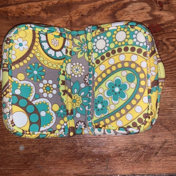 Vera Bradley Lemon Parfait Magnet Coinpurse - Picture 2 of 3